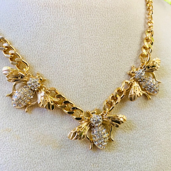 Lilly Pulitzer Necklace BEE NWT BUMBLEBEE  ⭐️ GOLD LINK CHAIN CRYSTAL - Picture 9 of 13
